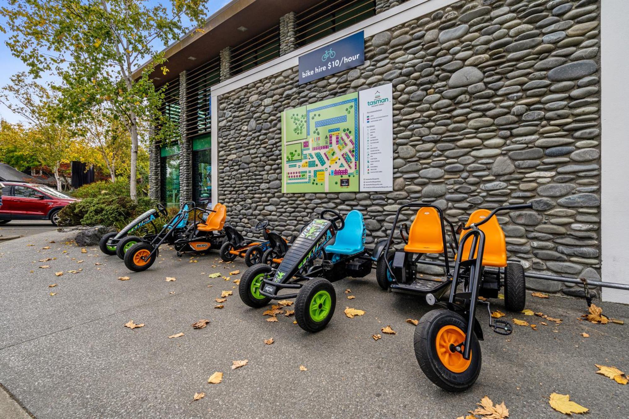 Tasman Holiday Parks - Крайстчёрч Экстерьер фото The Visitor Centre at the National Motor Museum