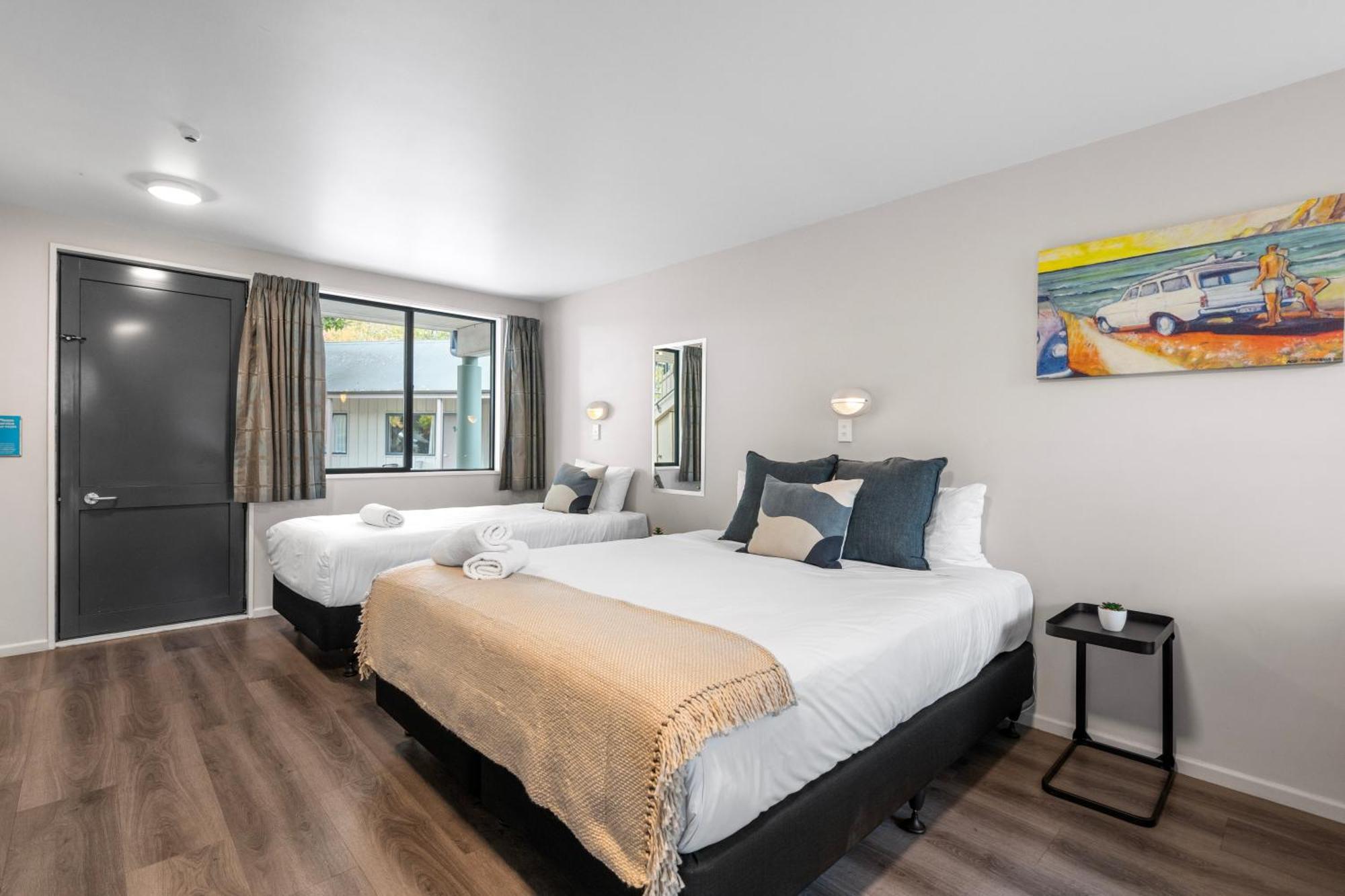 Tasman Holiday Parks - Крайстчёрч Экстерьер фото A typical motel room